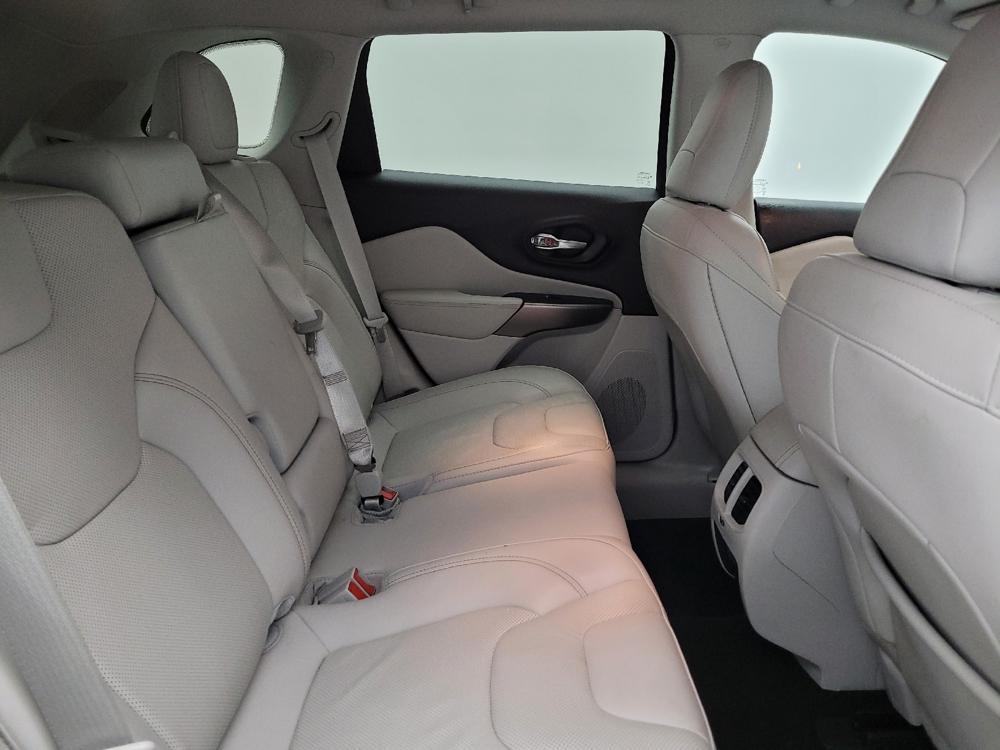 used 2022 Jeep Cherokee car, priced at $23,195