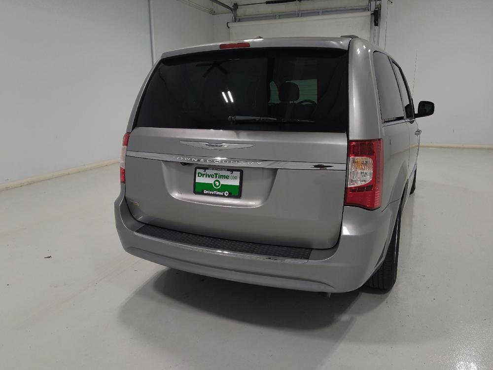 used 2016 Chrysler Town & Country car, priced at $12,795