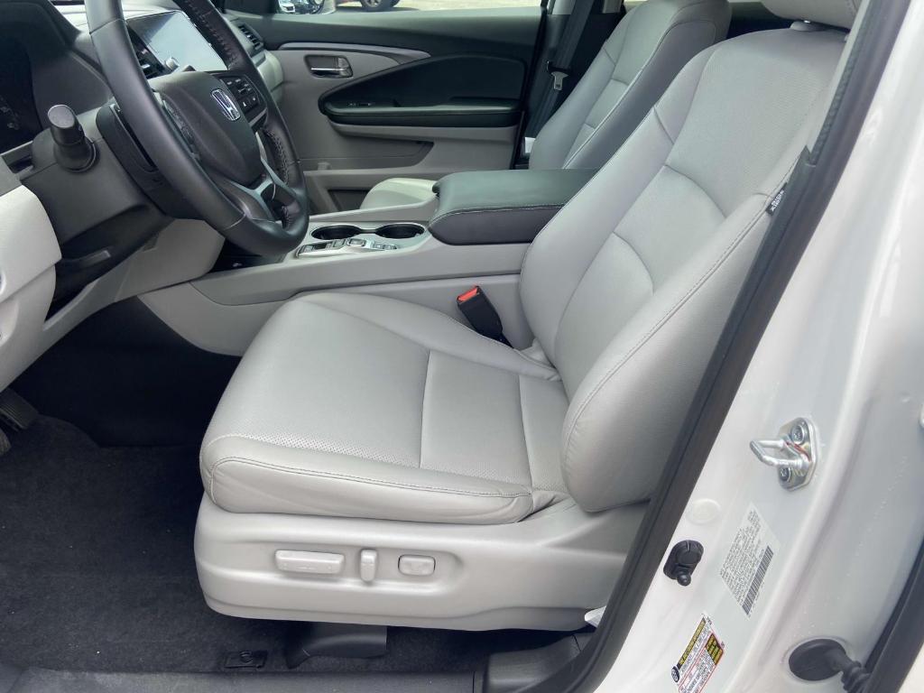 used 2024 Honda Ridgeline car, priced at $39,991