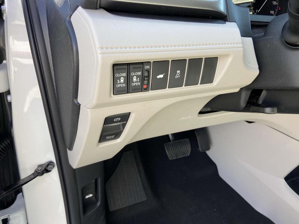 new 2025 Honda Odyssey car, priced at $44,125