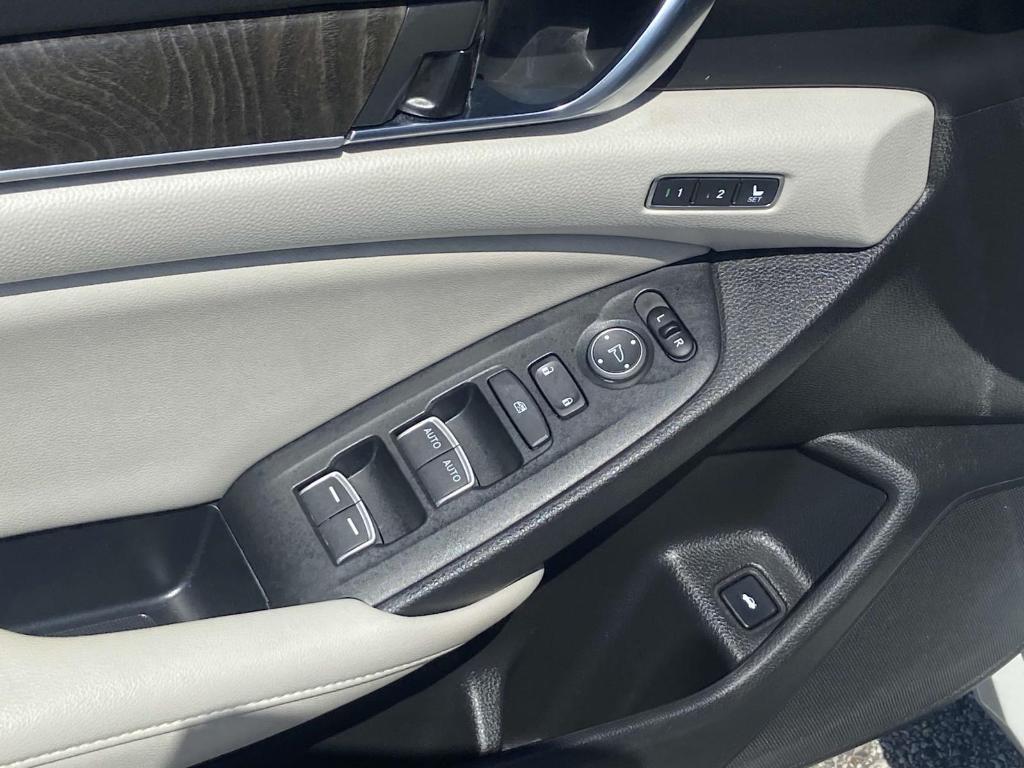 used 2022 Honda Accord car, priced at $31,991
