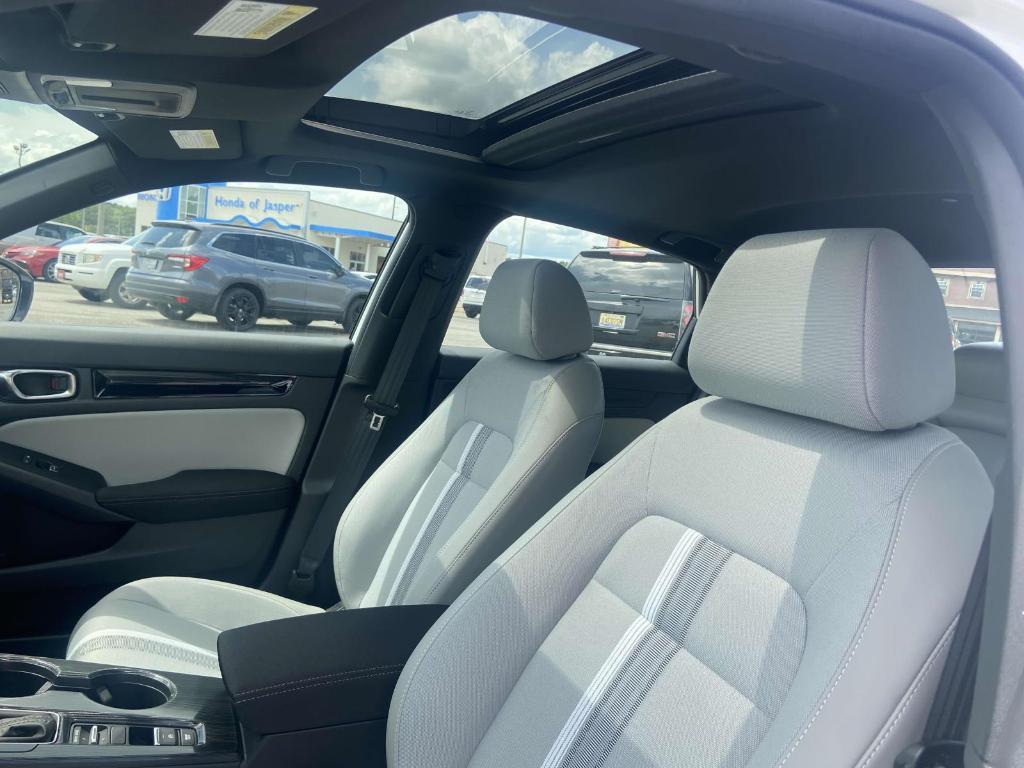 new 2025 Honda Civic Hybrid car, priced at $30,555