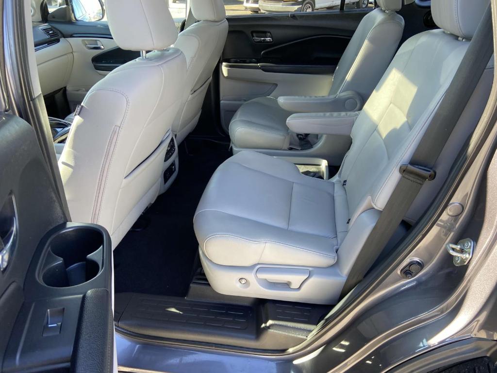 used 2020 Honda Pilot car, priced at $27,491