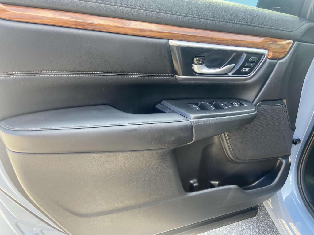 used 2022 Honda CR-V Hybrid car, priced at $32,991