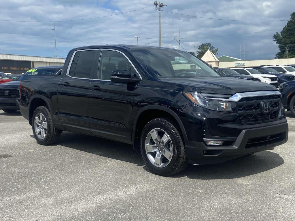 new 2025 Honda Ridgeline car, priced at $44,430