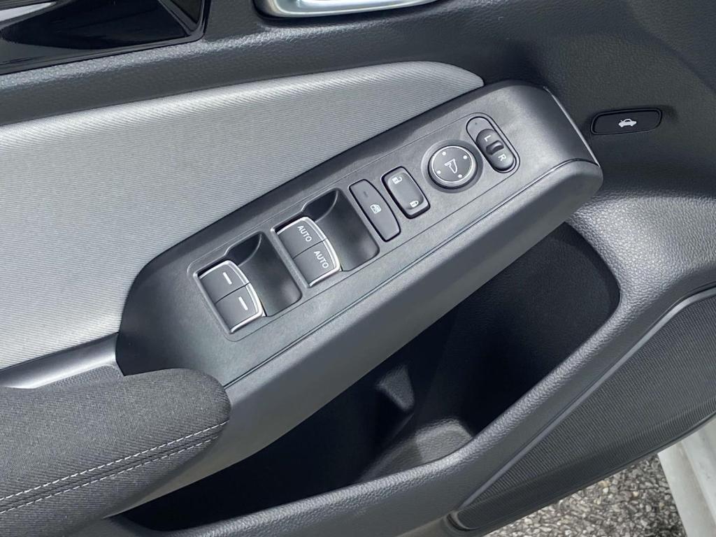 new 2026 Honda Civic Hybrid car, priced at $30,900