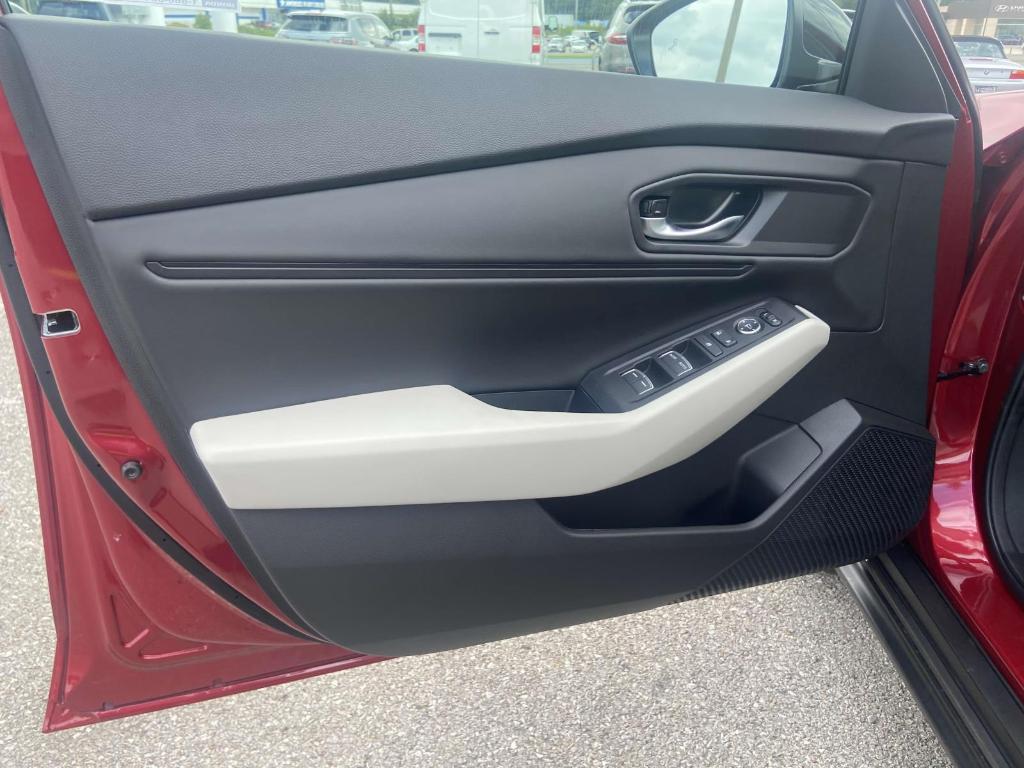 new 2025 Honda Accord car, priced at $32,165