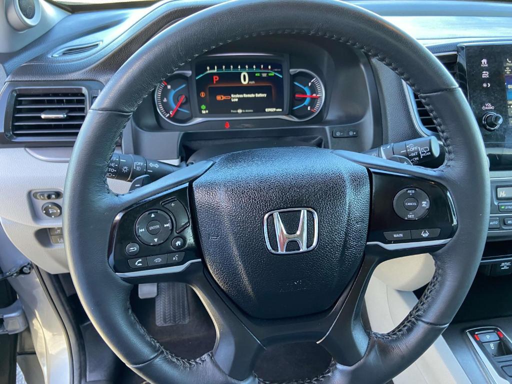 used 2022 Honda Pilot car, priced at $33,991