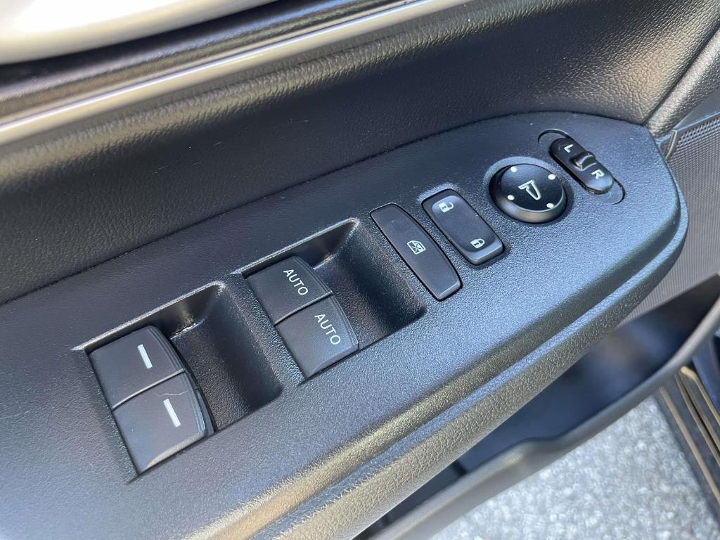 used 2020 Honda CR-V car, priced at $27,991