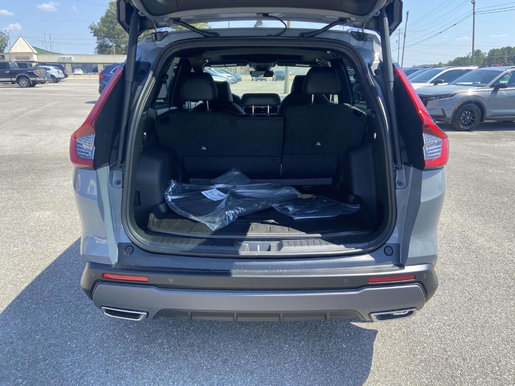 new 2026 Honda CR-V Hybrid car, priced at $44,155