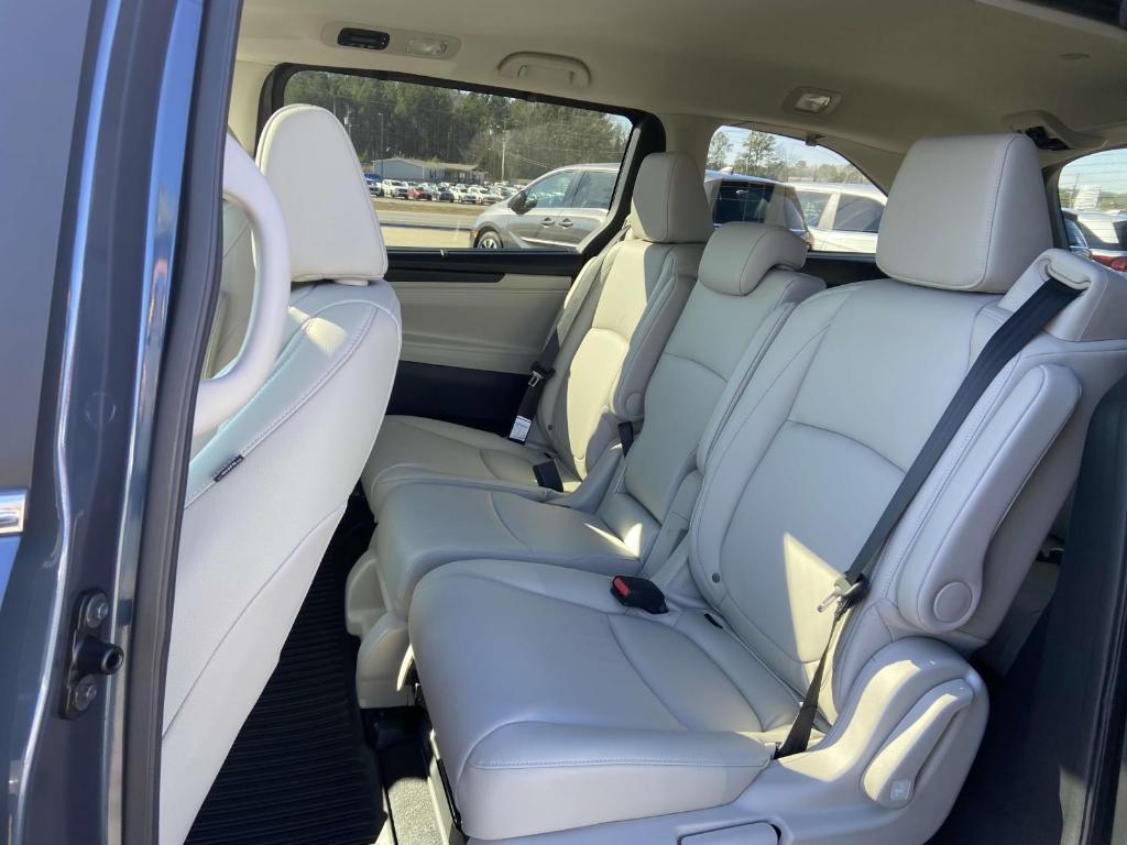 new 2025 Honda Odyssey car, priced at $44,275