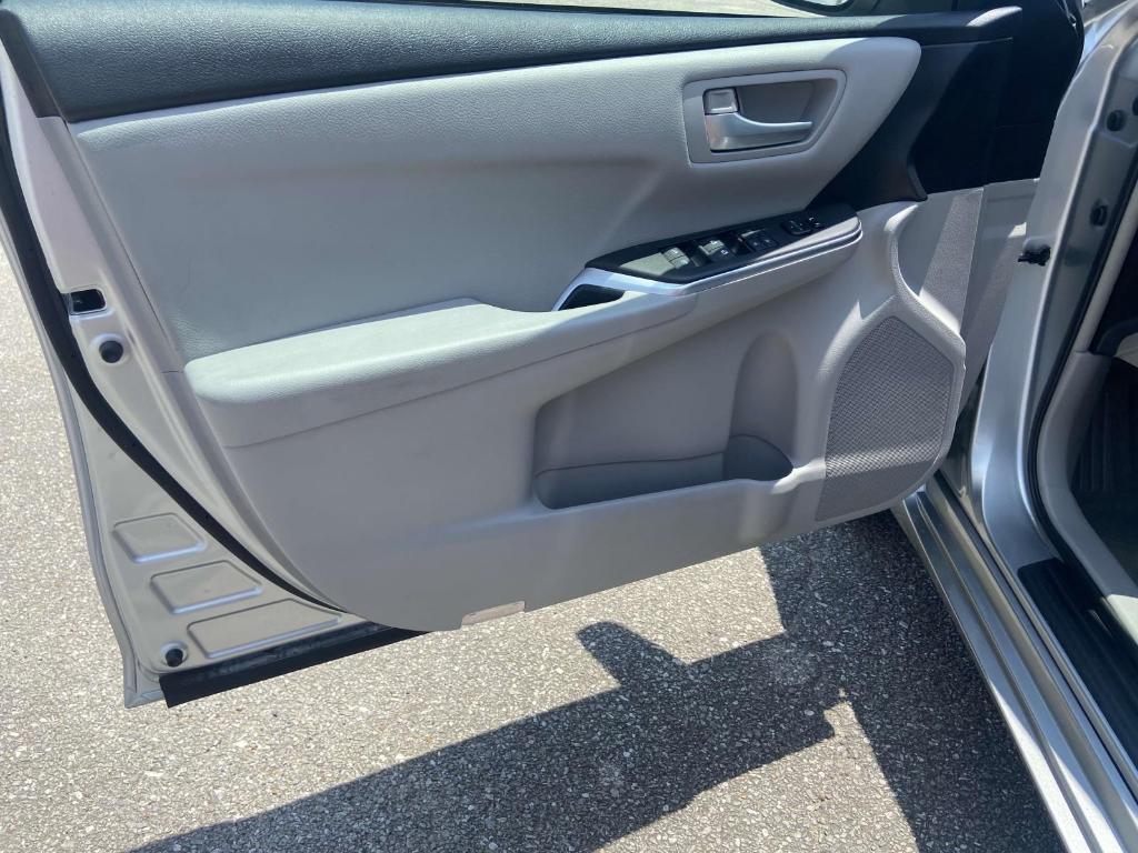 used 2015 Toyota Camry Hybrid car, priced at $18,491