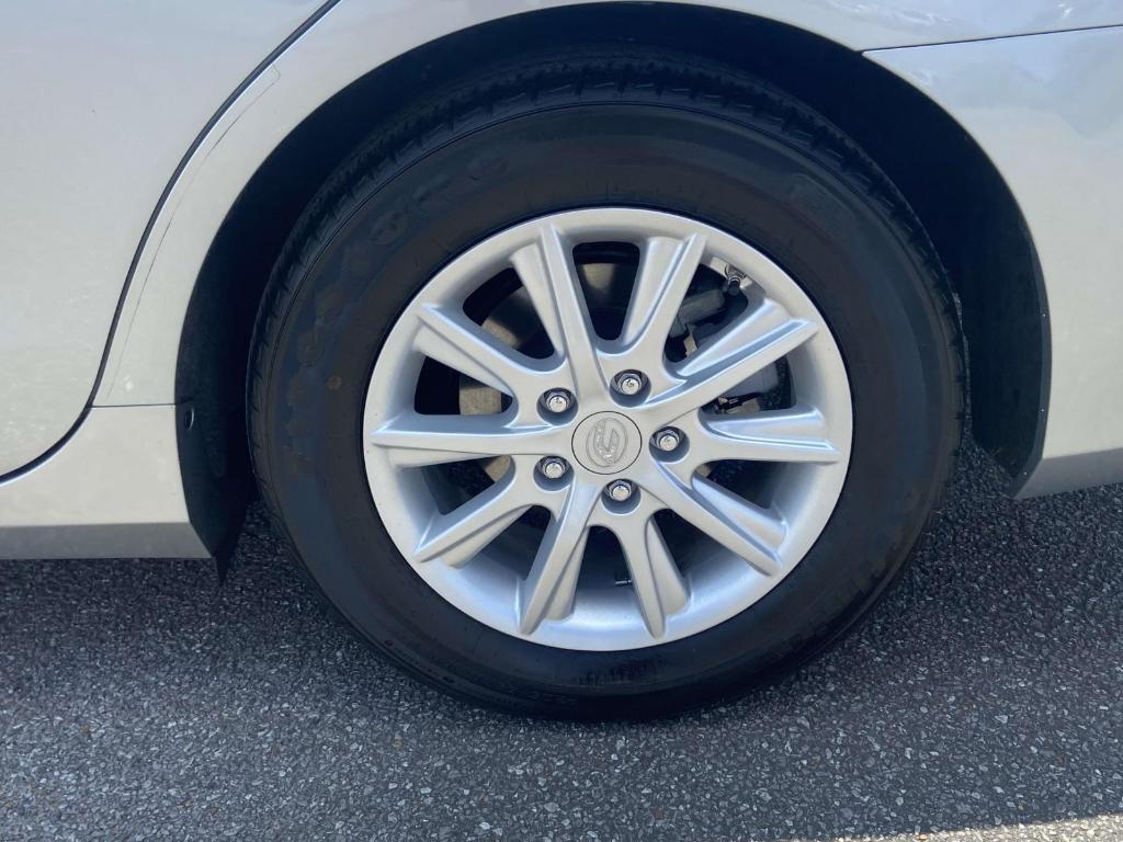 used 2015 Toyota Camry Hybrid car, priced at $18,491