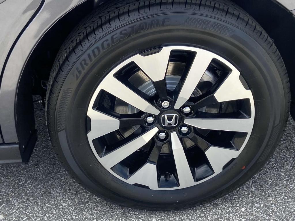 new 2025 Honda Odyssey car, priced at $43,670