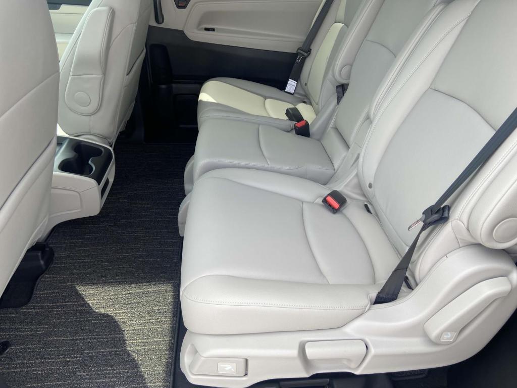 new 2025 Honda Odyssey car, priced at $43,670