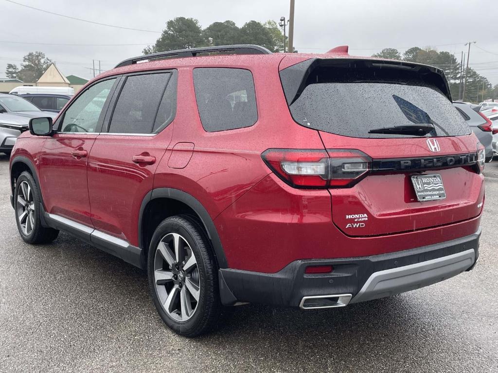 used 2023 Honda Pilot car, priced at $43,991