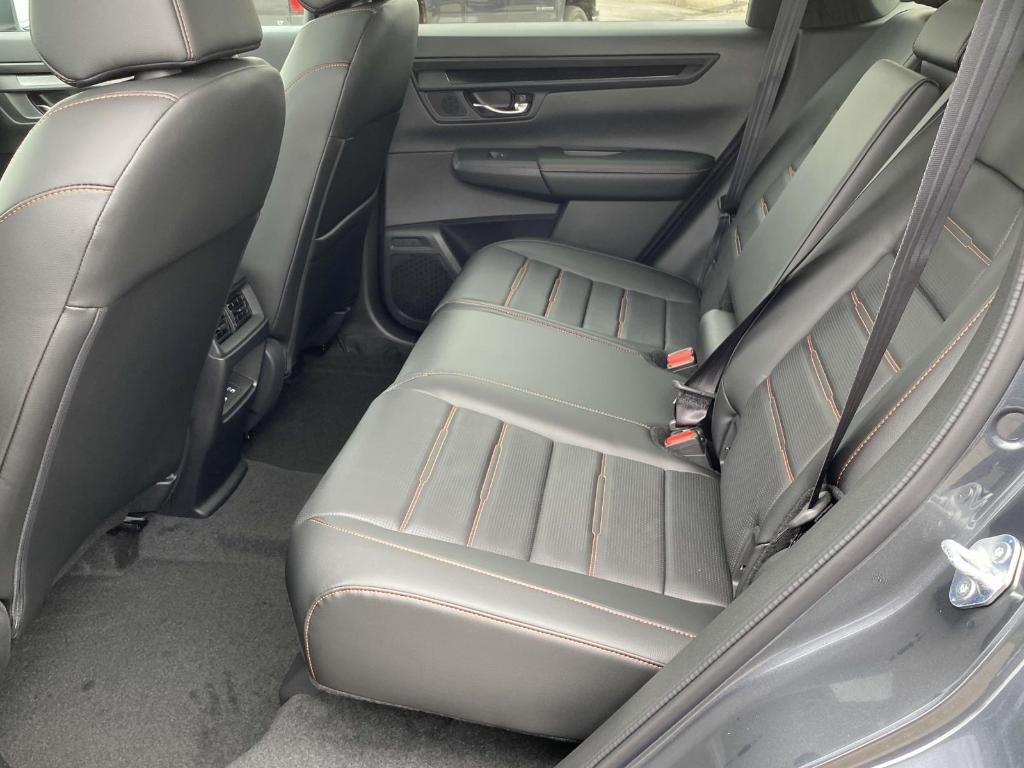 new 2025 Honda CR-V Hybrid car, priced at $39,045