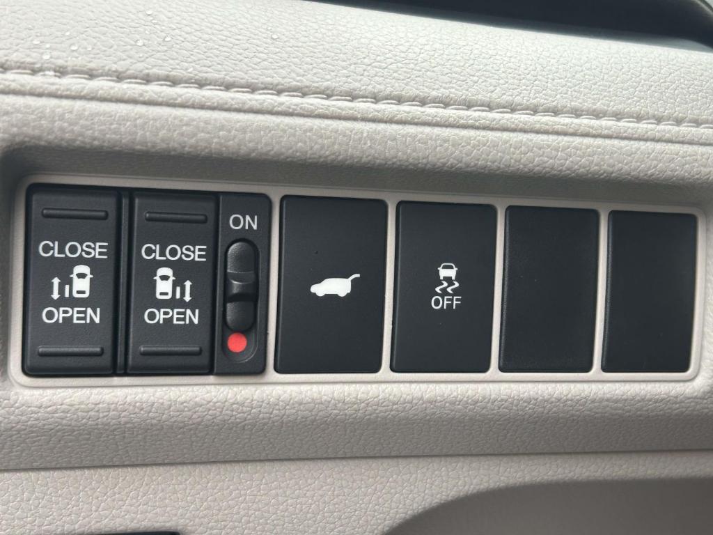 new 2026 Honda Odyssey car, priced at $44,885
