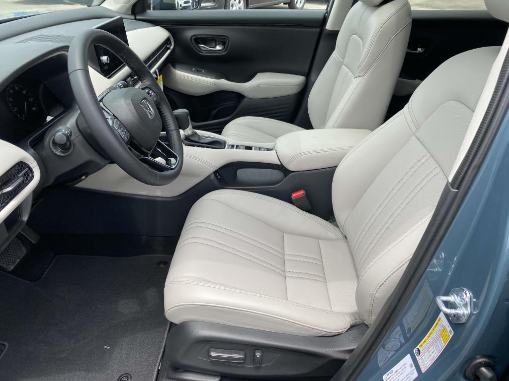 new 2025 Honda HR-V car, priced at $31,350