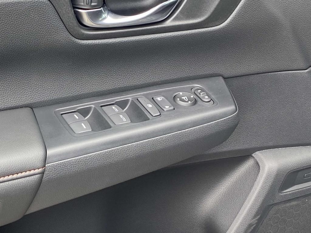new 2025 Honda CR-V Hybrid car, priced at $36,045
