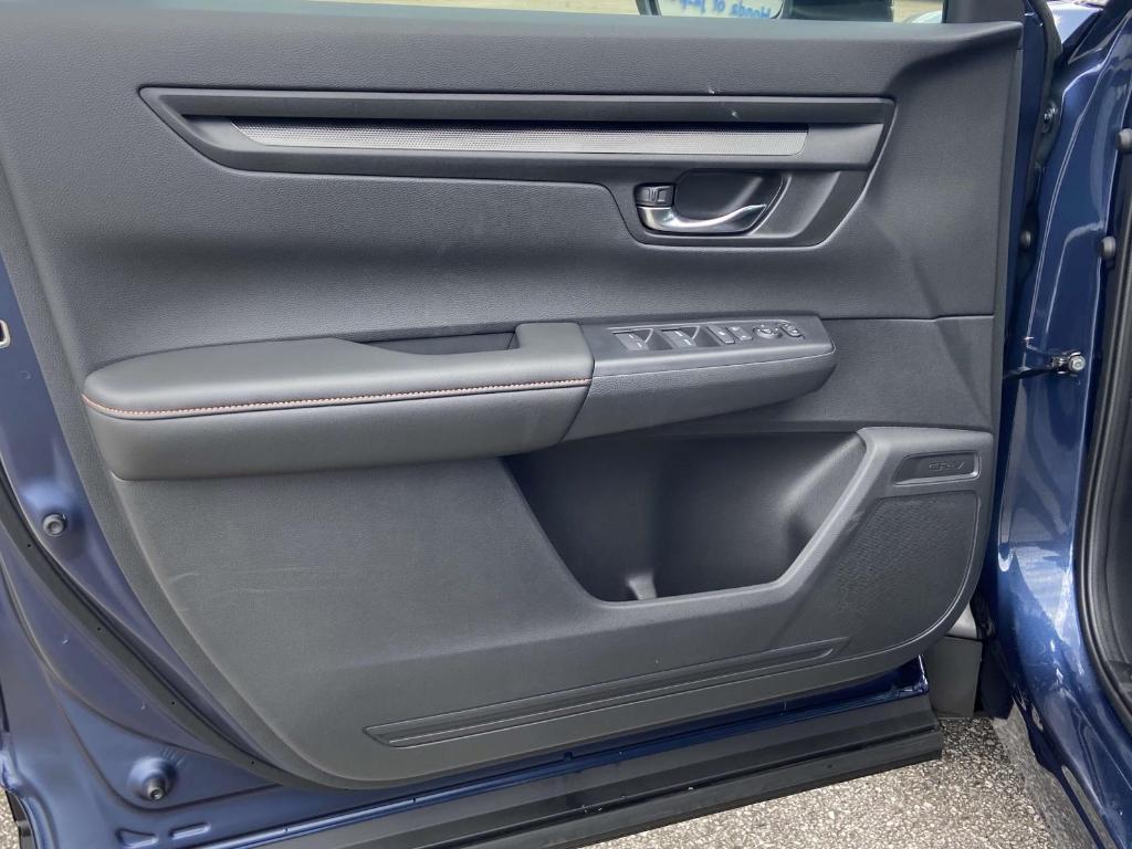 new 2025 Honda CR-V Hybrid car, priced at $36,045