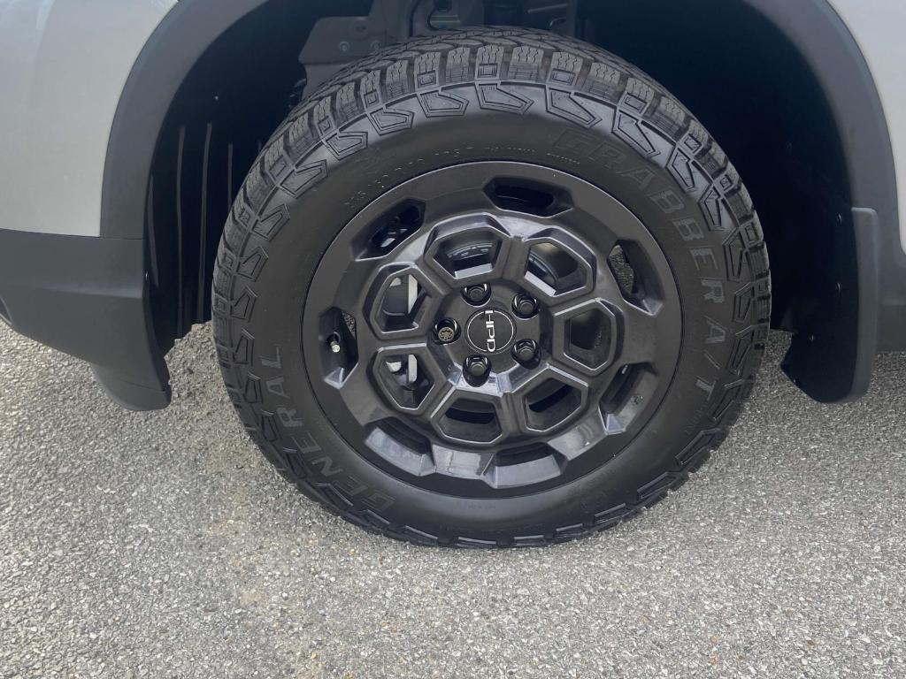 new 2025 Honda Ridgeline car, priced at $48,730