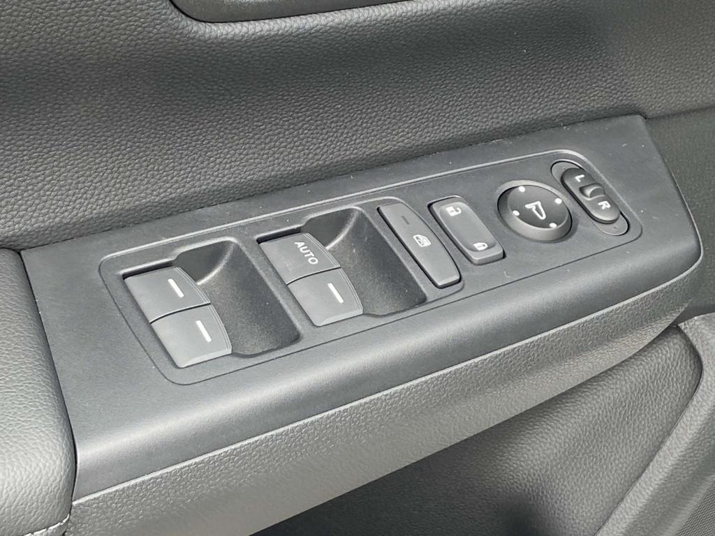 new 2025 Honda CR-V car, priced at $33,450