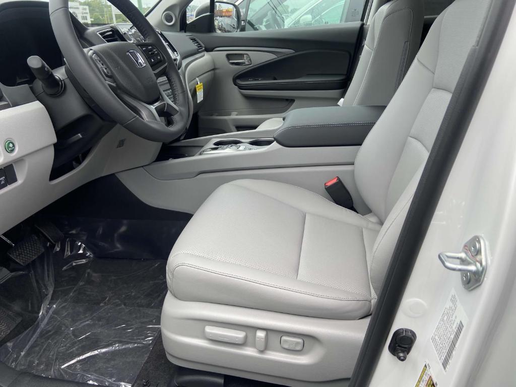 new 2025 Honda Ridgeline car, priced at $44,885