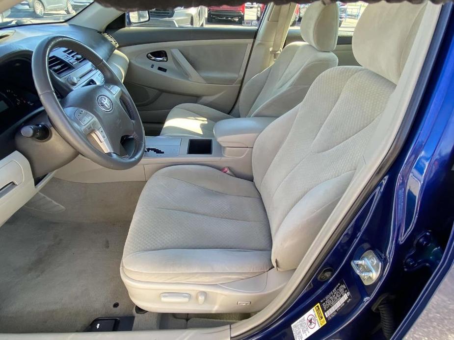 used 2009 Toyota Camry Hybrid car, priced at $10,000