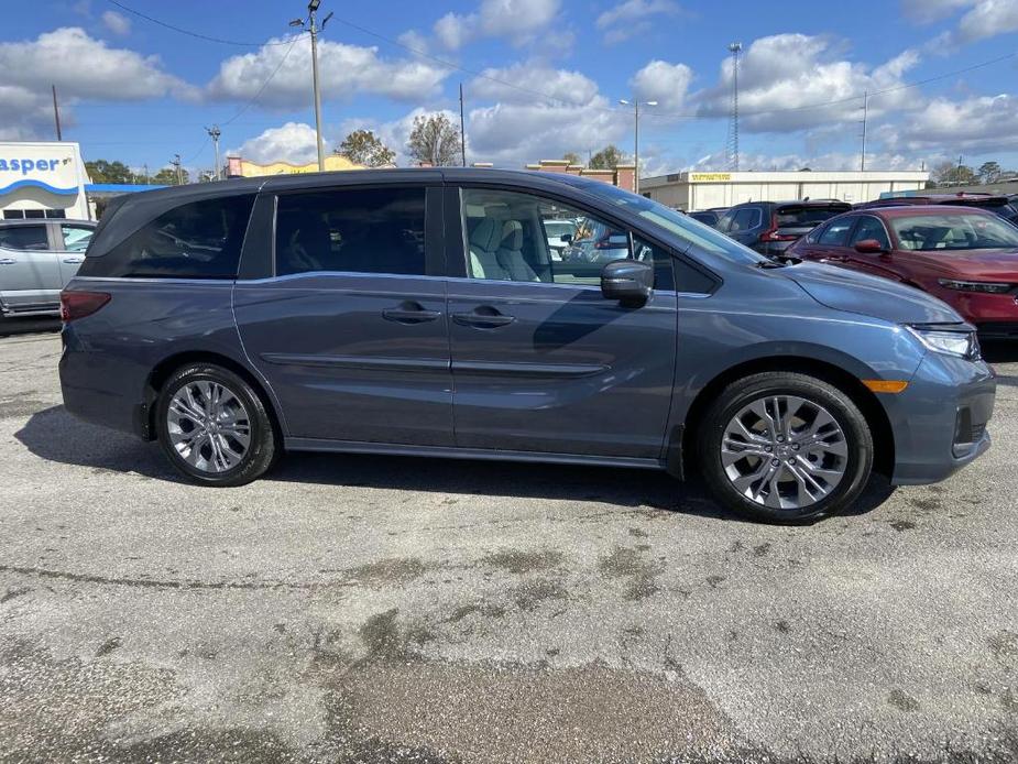 new 2025 Honda Odyssey car, priced at $48,005