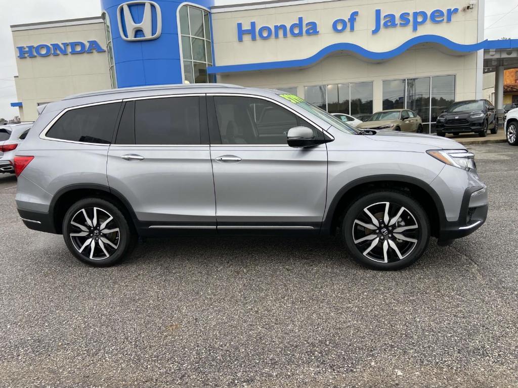 used 2022 Honda Pilot car, priced at $37,991