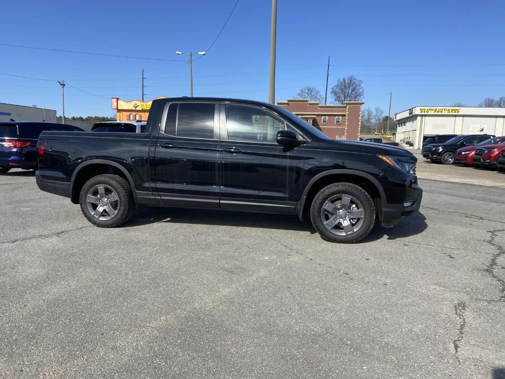 new 2025 Honda Ridgeline car, priced at $47,025