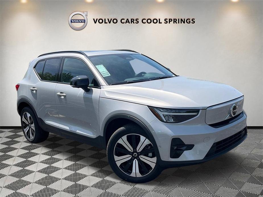new 2023 Volvo XC40 Recharge Pure Electric car