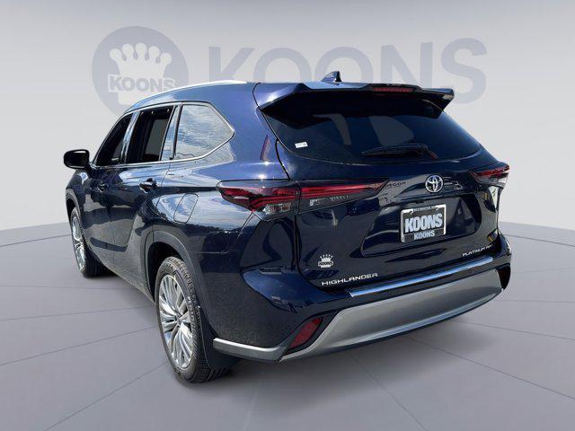 new 2025 Toyota Highlander car, priced at $54,053