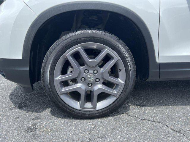 used 2022 Honda Passport car, priced at $32,200