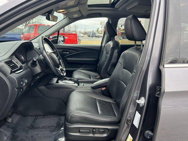 used 2022 Honda Pilot car, priced at $34,300