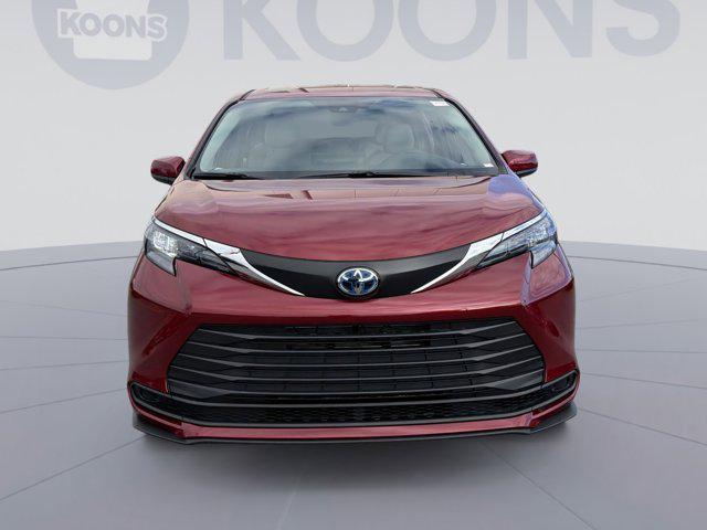 new 2025 Toyota Sienna car, priced at $43,940