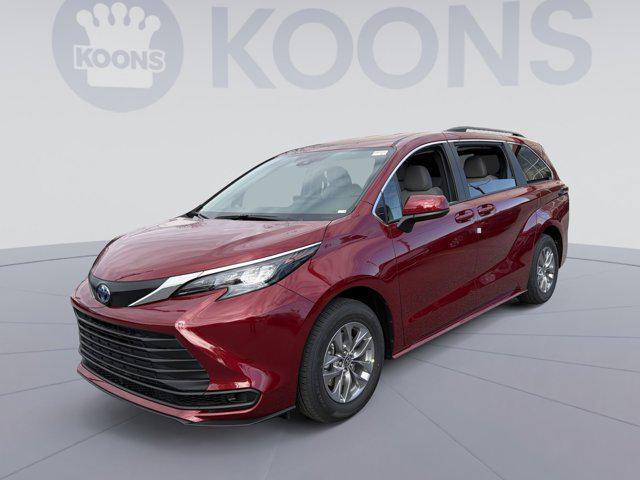new 2025 Toyota Sienna car, priced at $43,940
