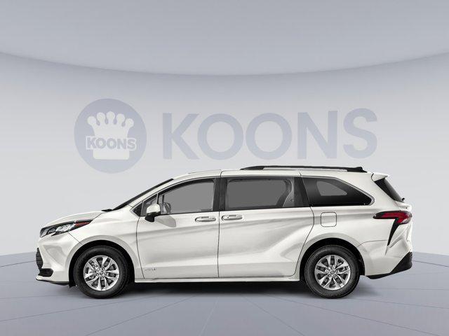 new 2025 Toyota Sienna car, priced at $40,895