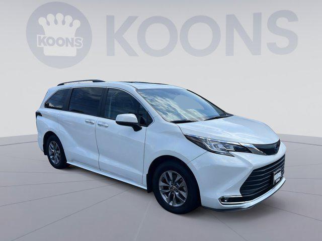 used 2022 Toyota Sienna car, priced at $37,800