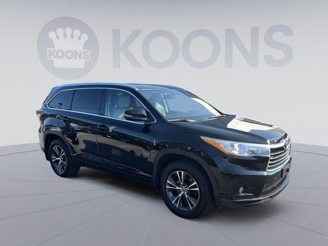 used 2016 Toyota Highlander car, priced at $15,800