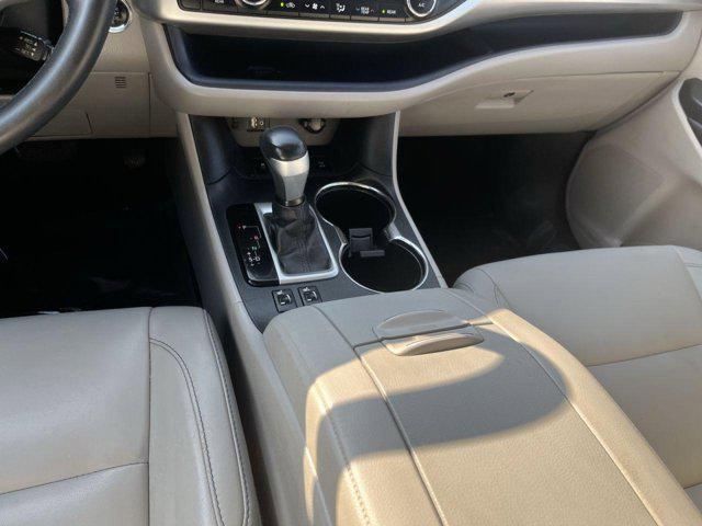 used 2016 Toyota Highlander car, priced at $15,800