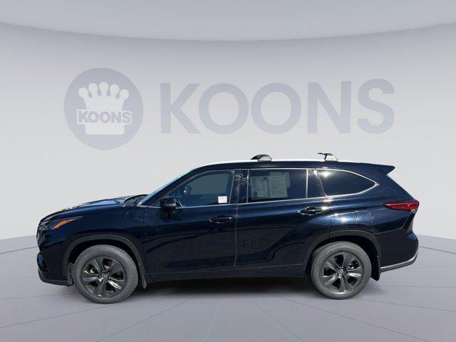 used 2022 Toyota Highlander car, priced at $34,385