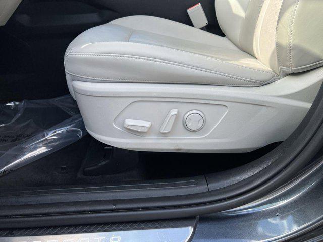 used 2023 Kia Sorento car, priced at $32,000