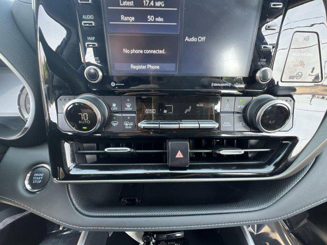 used 2022 Toyota Highlander car, priced at $38,600