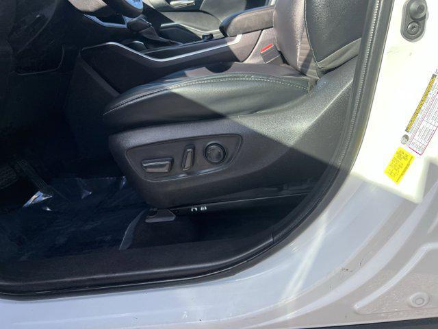 used 2022 Toyota Highlander car, priced at $34,500