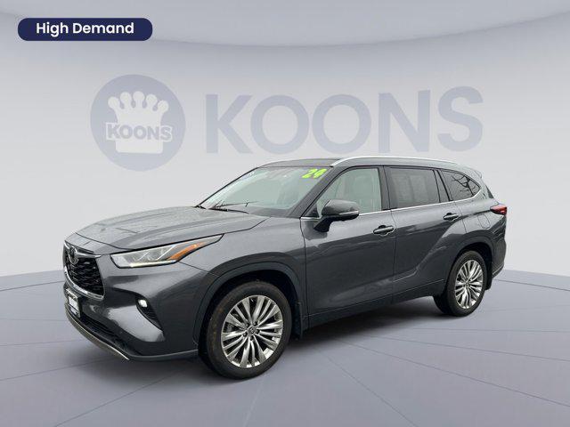 used 2024 Toyota Highlander car, priced at $45,985