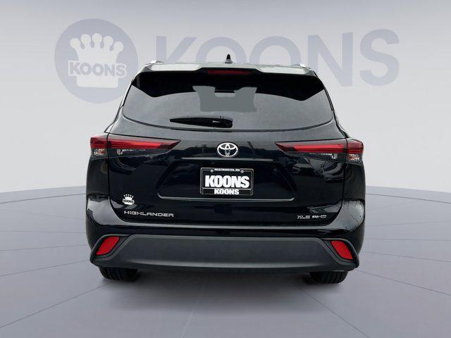 used 2024 Toyota Highlander car, priced at $37,285