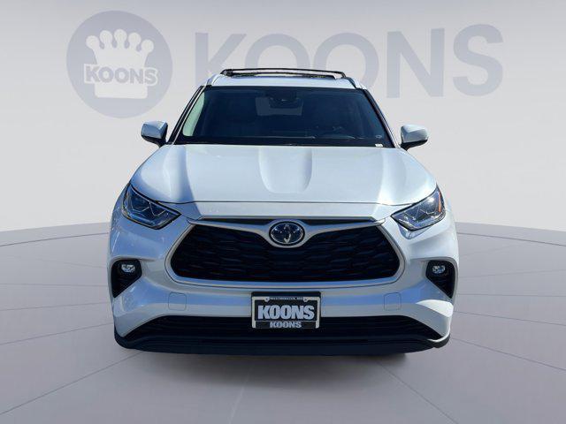 used 2023 Toyota Highlander Hybrid car, priced at $40,000