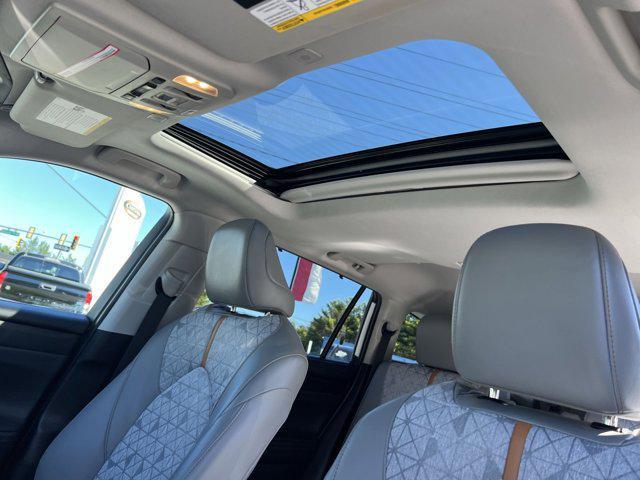 used 2023 Toyota Highlander Hybrid car, priced at $40,000